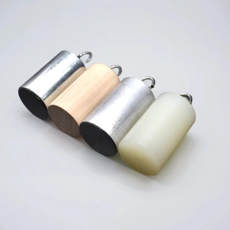 Набор тел равного объема (сталь, алюминий, пластик и дерево) цилиндры